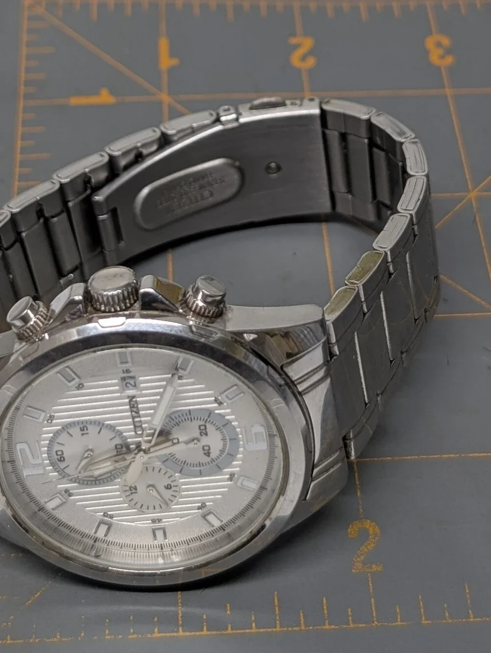 Citizen Silver Tone Chronograph Stainless Steel Mens Sports Watch 7.5 Inch Band